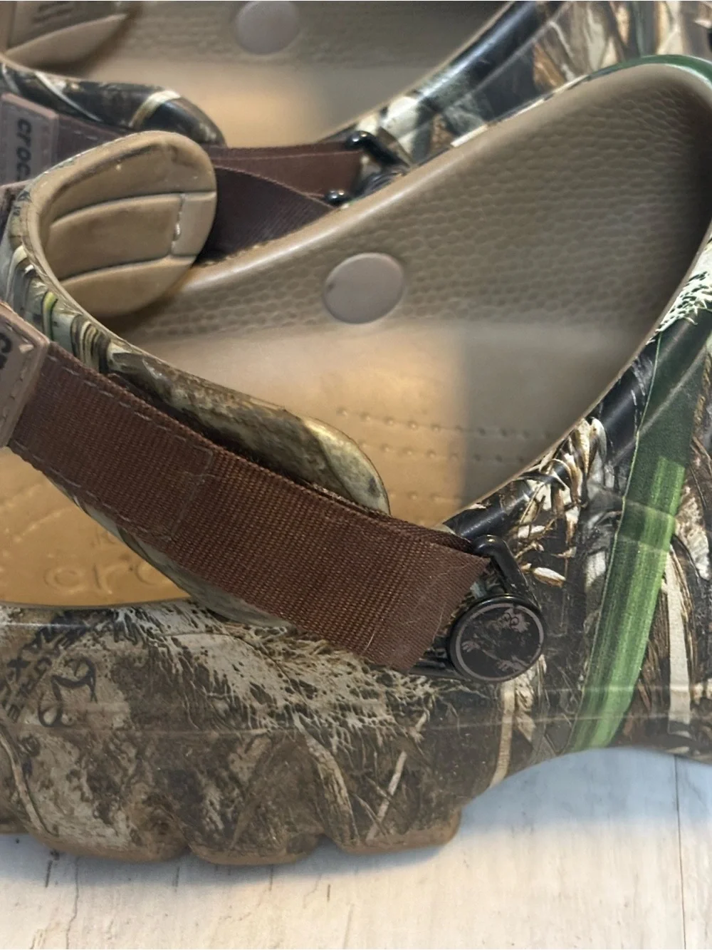 CROCS Realtree Camo Adjustable Strap Clogs Men’s Size 10